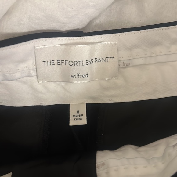 Aritzia Effortless Pant (Regular Length Cropped) - Picture 4 of 5